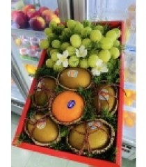 Hộp quà trái cây nhập khẩu  chào mừng ngày Phụ Nữ Việt Nam 20/10.